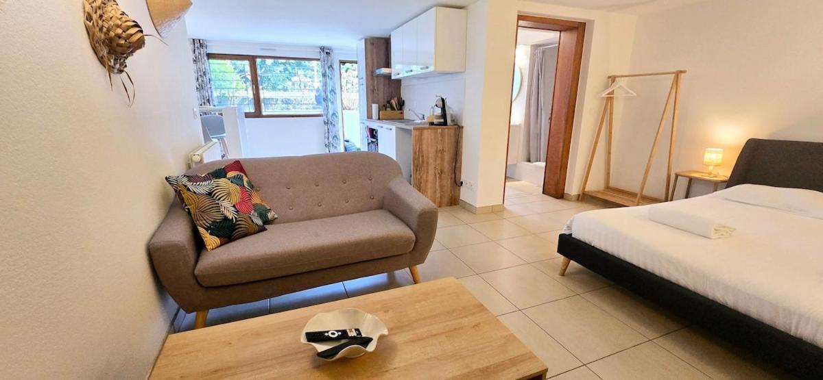 Le Bacchus Lägenhet Thonon-les-Bains Exteriör bild